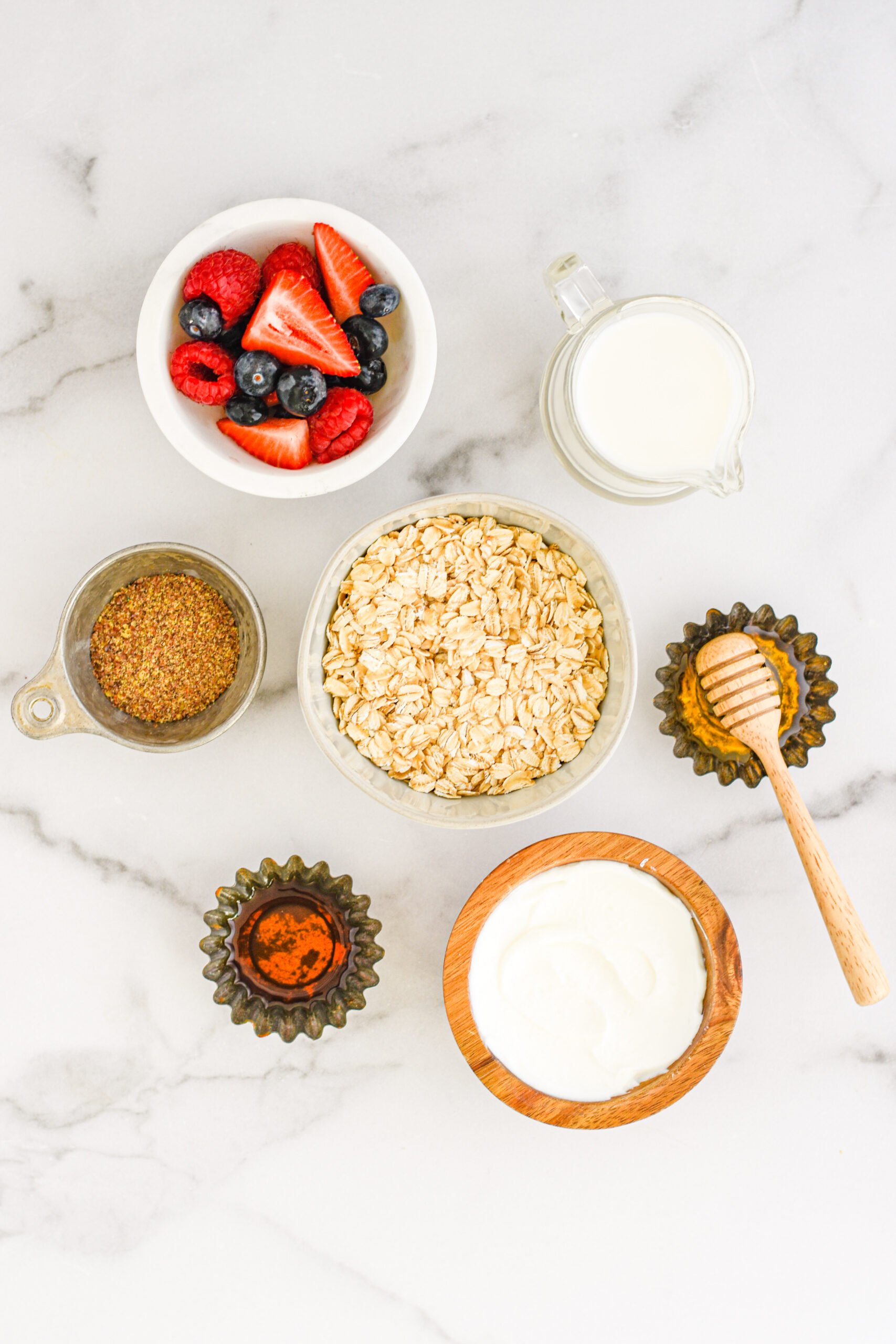 Simple Overnight Oats with Berries - Home Sweet Farm Home